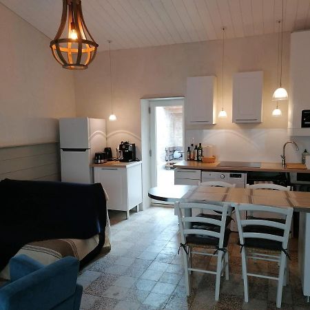 Vila L'Annexe De Gaston Le Port-des-Barques Exteriér fotografie