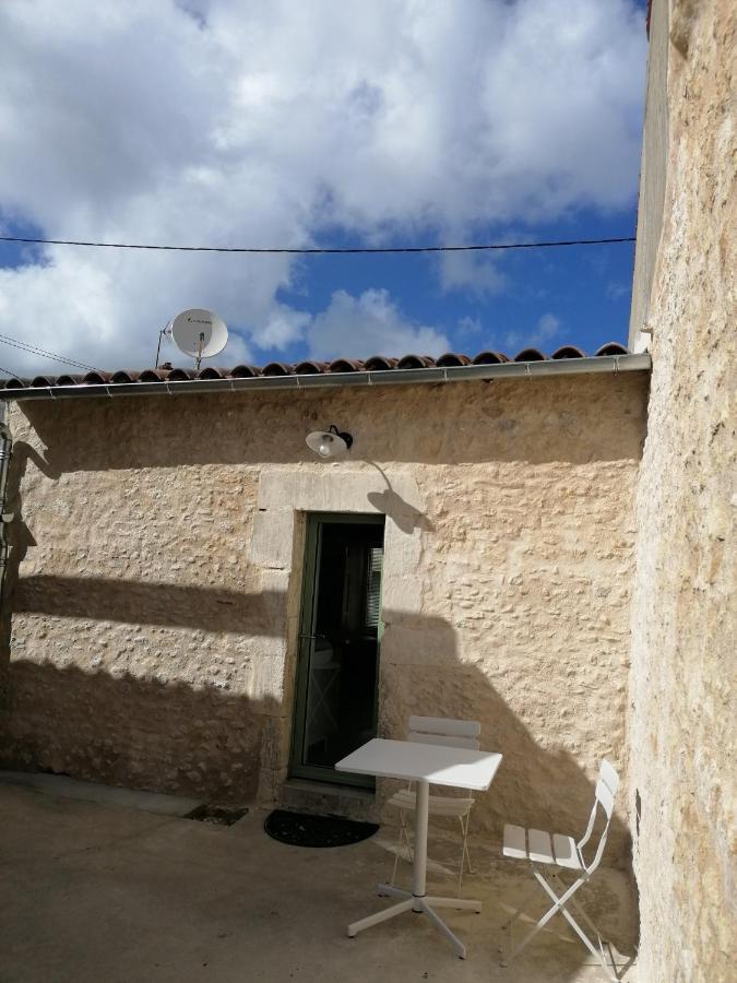 Vila L'Annexe De Gaston Le Port-des-Barques Exteriér fotografie