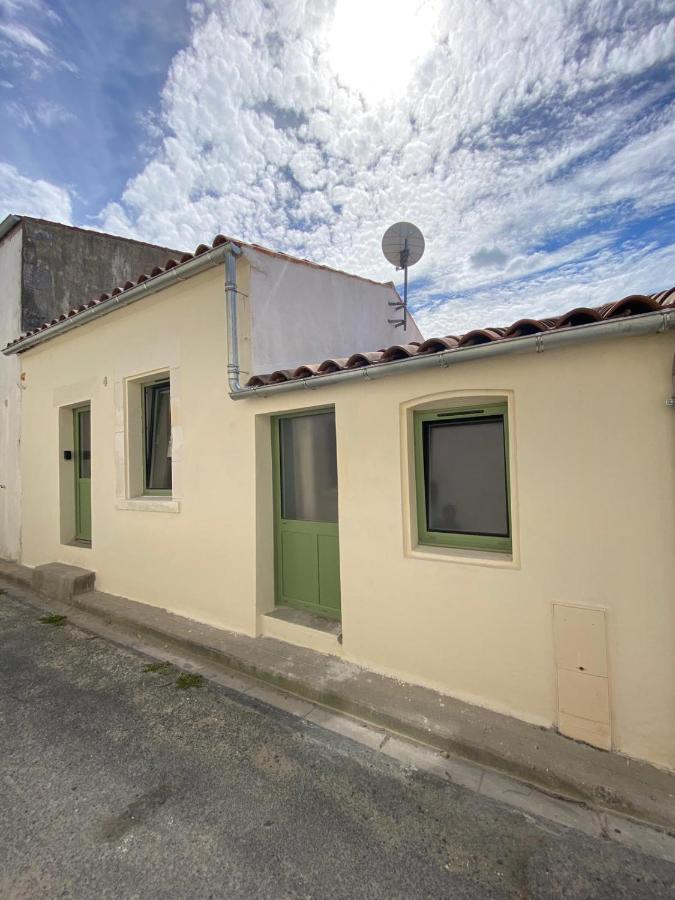 Vila L'Annexe De Gaston Le Port-des-Barques Exteriér fotografie