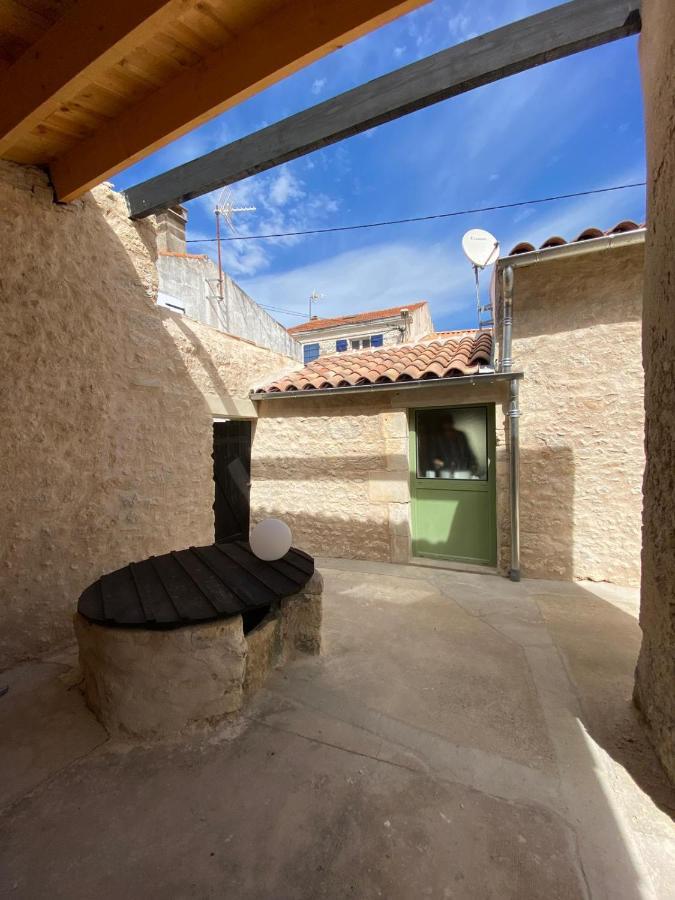 Vila L'Annexe De Gaston Le Port-des-Barques Exteriér fotografie